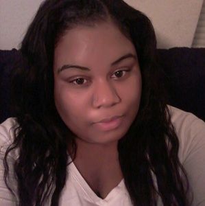 Meet your Posher, Vanessa